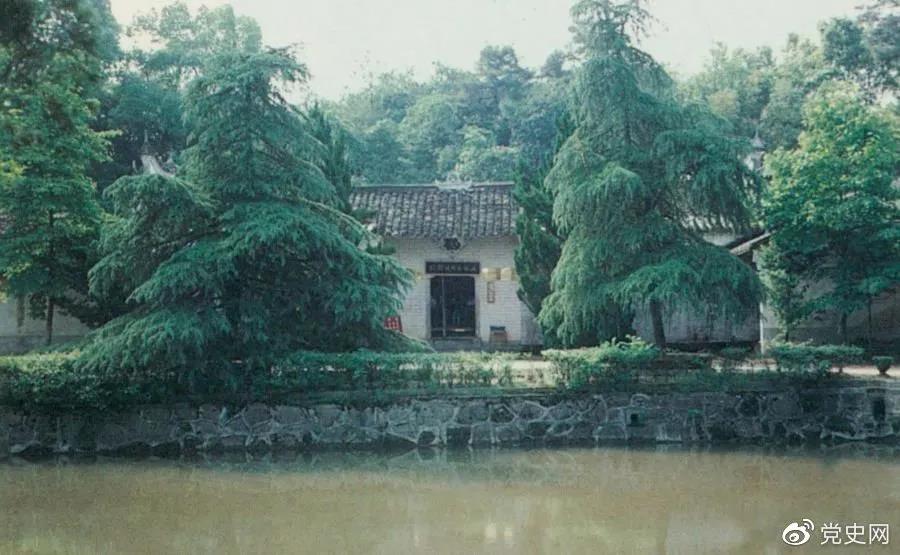 �D�������r�ʾӡ�1904��4��30���������r�����ں���ʡ��ꎿh�����l(xi��ng)�ƼҘ򣨽�����_�У���