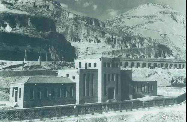 1945��2��3��  ë�ɖ|�����й���������ȫ����ϯ�F���h���D��ȫ����ַ���Ӱ����?gu��)X�й������k������