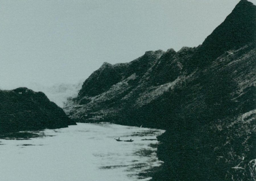 1935��1��1�����й��������ξ��ں�����_��(hu��)�h��������ƽ��(hu��)�h�ěQ��������t܊Ѹ�ٓ��ɞ�������ռ���x��1��2�����t܊��(qi��ng)�ɞ������M(j��n)��ǭ�����D�������