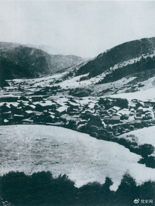 1935��8��20�����й��������ξ���ë���w���_��(hu��)�h�������ˡ��P(gu��n)��Ŀǰ��(zh��n)�Է��֮�a(b��)��Q�������ٴ�����ɺӿڕ�(hu��)�h�P(gu��n)�ڱ��ϵđ�(zh��n)�Է�����D��ë���w��