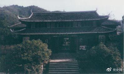 ͨ����(hu��)�h�o(j��)��ء������Ǖ�Ժ��1934��12�£�ë�ɖ|��ͨ�������й�����ؓ(f��)؟(z��)�˵ľo����(hu��)�h��ӑՓ�t܊�Є�(d��ng)����(w��n)�}��