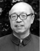 李新李新（1918—2004）。中共黨史專家。曾任中央黨史研究室副主任（1980-1986），中國中共黨史學(xué)會副會長，中共黨史人物研究會副會長，中國現(xiàn)代史學(xué)會理事長等職。主編有《中國新民主主義革命時期通史》（四卷）、《中華民國史》（十三卷）、《中國新民主主義革命史》（十二卷）等。著有《中國新民主主義革命史五講》《流逝的歲月：李新回憶錄》等。