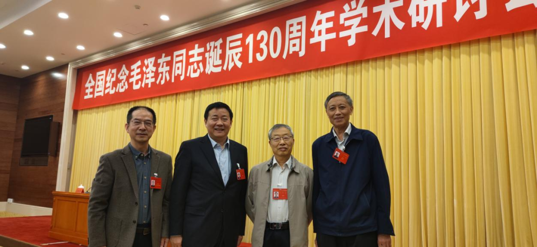 �D�ģ��������ԁ�ë�ɖ|�ĸ塷���־����ߺ�Ӱ���������ң����������������ڸ��������������㣨�x��������������������AԴ���������ܱ��J