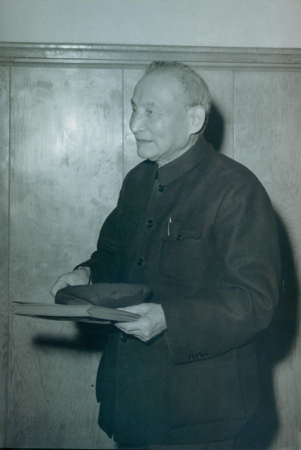 1978年12月18日，陳云出席中共十一屆三中全會。