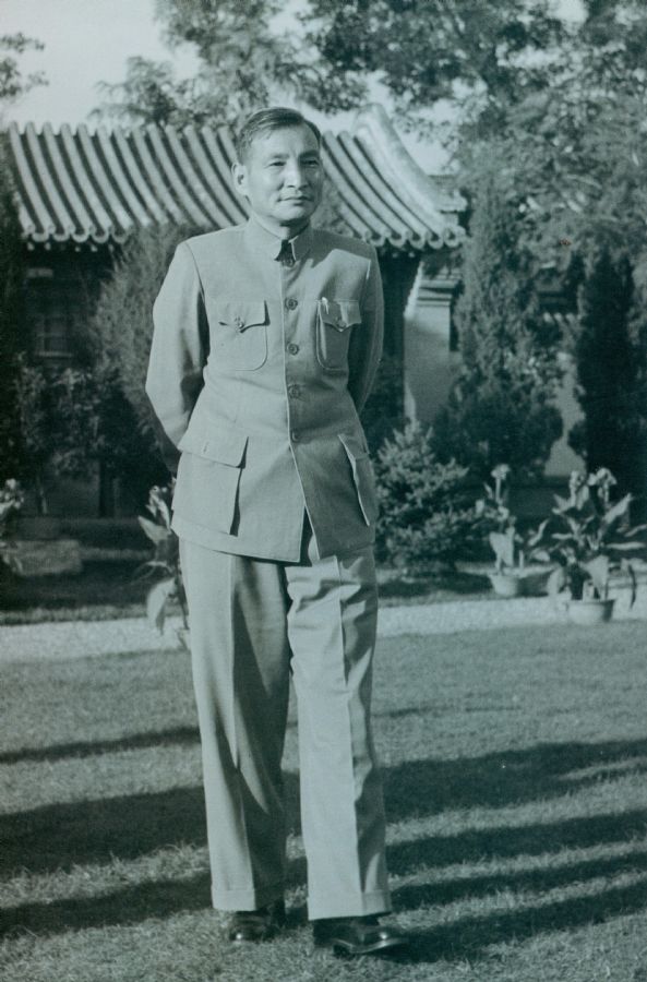 1954年9月15日，陳云在中南海。