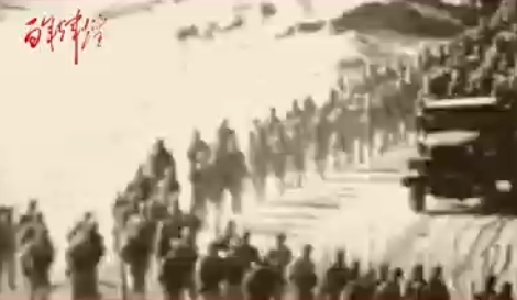 人民解放軍挺進(jìn)新疆