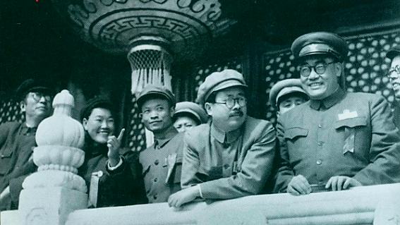 心愿得償：任弼時(shí)與新中國(guó)第一個(gè)國(guó)慶節(jié)